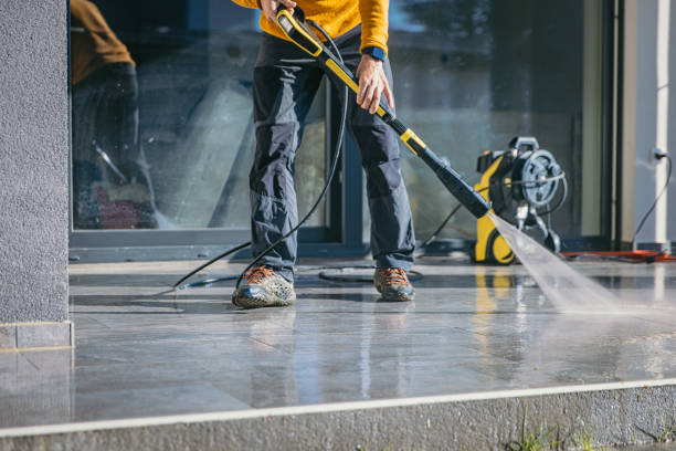 Why Choose Our Certified Pressure Washing Experts for Your Project Needs in Carrollton, OH?