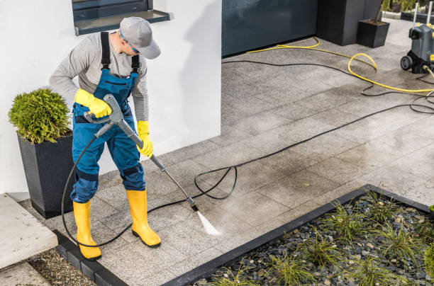 Best Commercial Building Pressure Washing  in Carrollton, OH